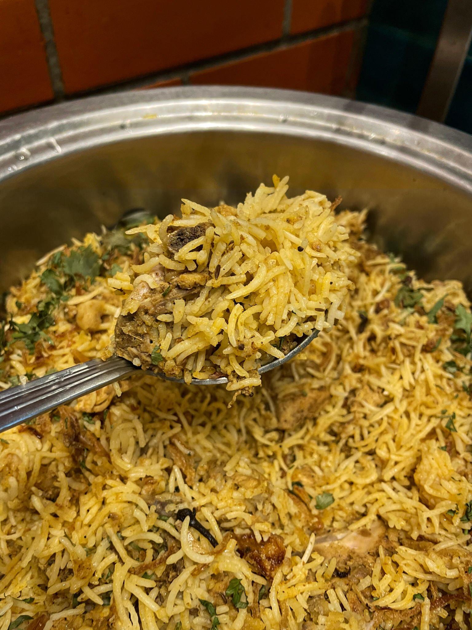 https://www.hyweddingbiryani.sg/media/sampleimageuploader/images/image/7/x/7xm.xyz897486.jpg